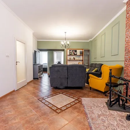 National Palace 2br By Bulgarianhomes * 索菲亞